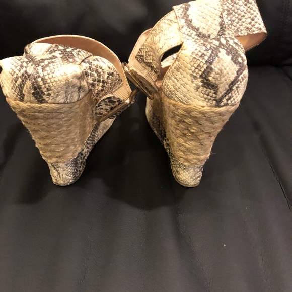 Size 10 Steve Madden - Picture 5 of 5